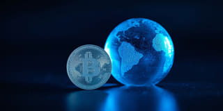 Criptomoneda se integrează în sistemul financiar global de masă